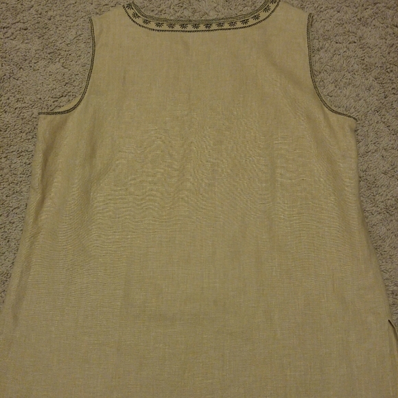 Linen Stitched Laura Ashley Tank Top - Picture 6 of 7